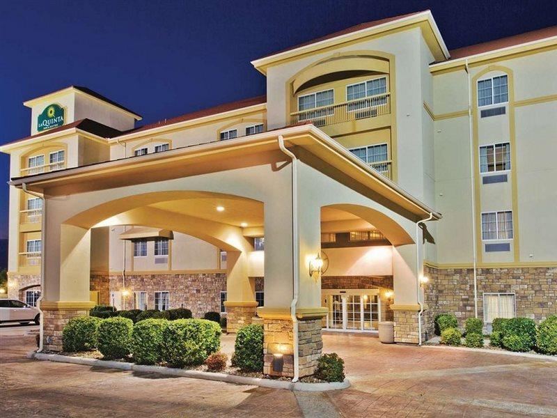 La Quinta Inn And Suites By Wyndham - Шертц Екстер'єр фото
