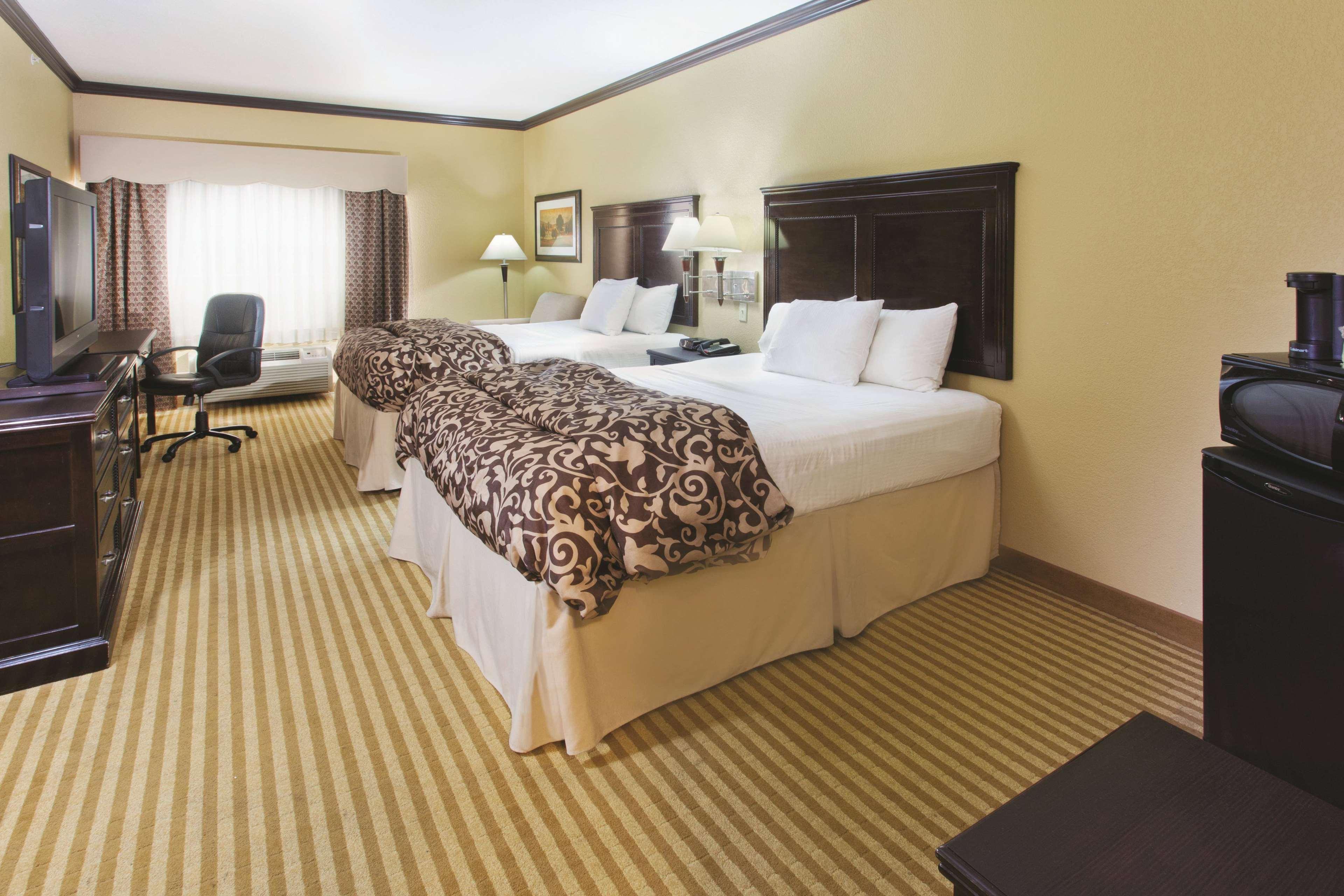 La Quinta Inn And Suites By Wyndham - Шертц Екстер'єр фото