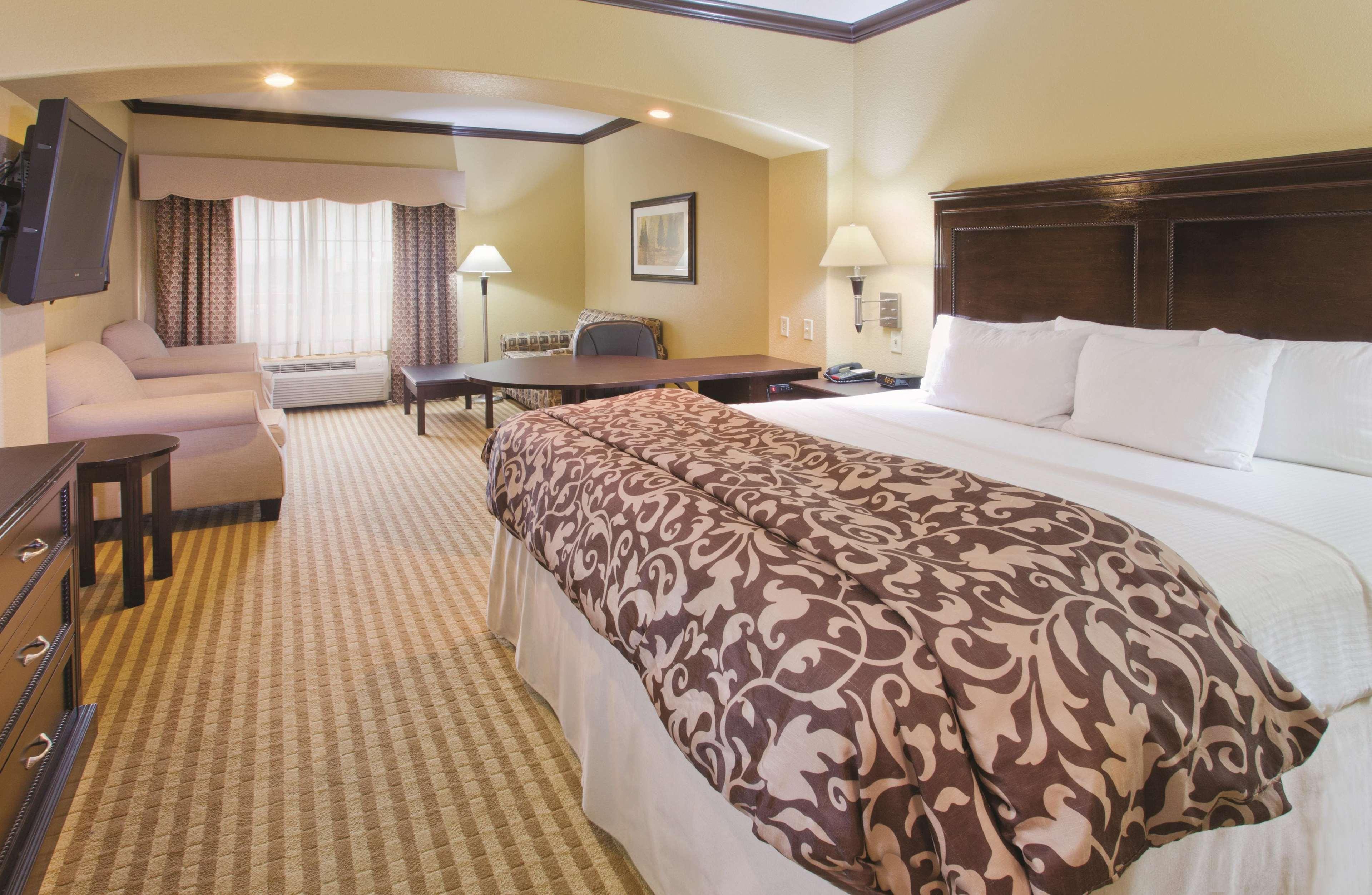 La Quinta Inn And Suites By Wyndham - Шертц Екстер'єр фото