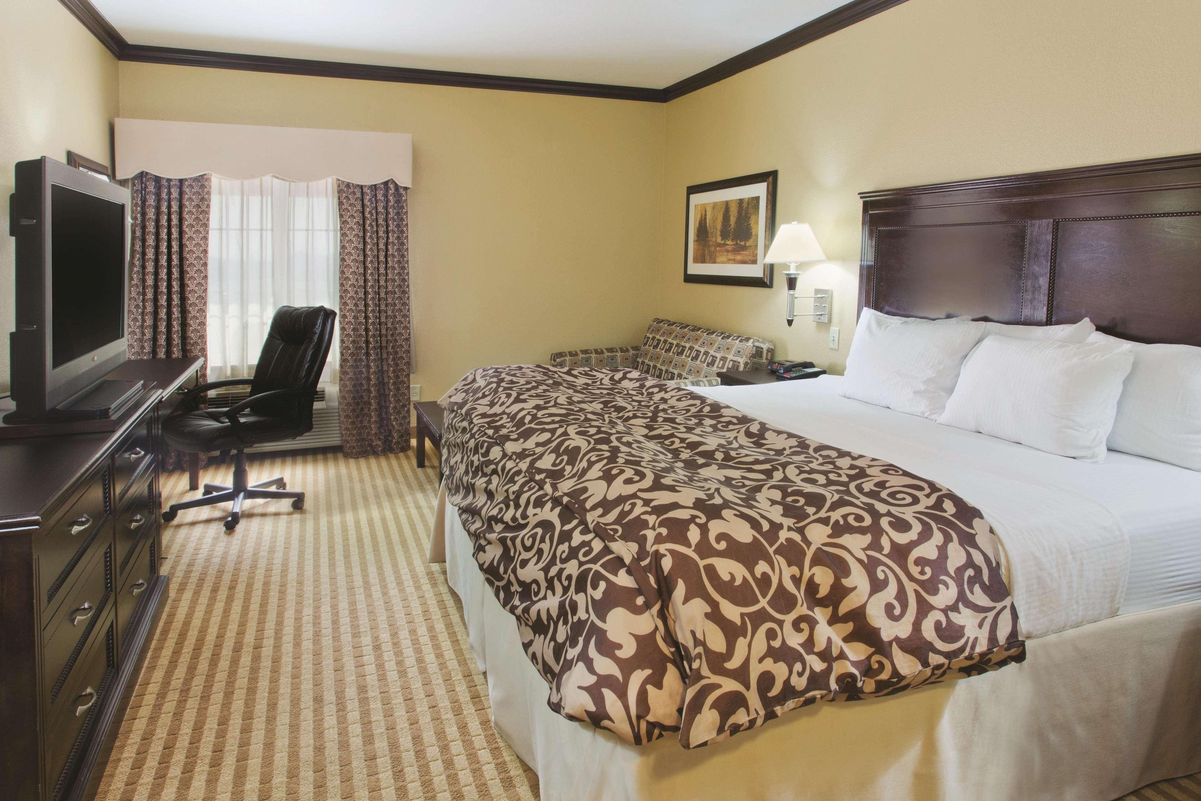 La Quinta Inn And Suites By Wyndham - Шертц Екстер'єр фото