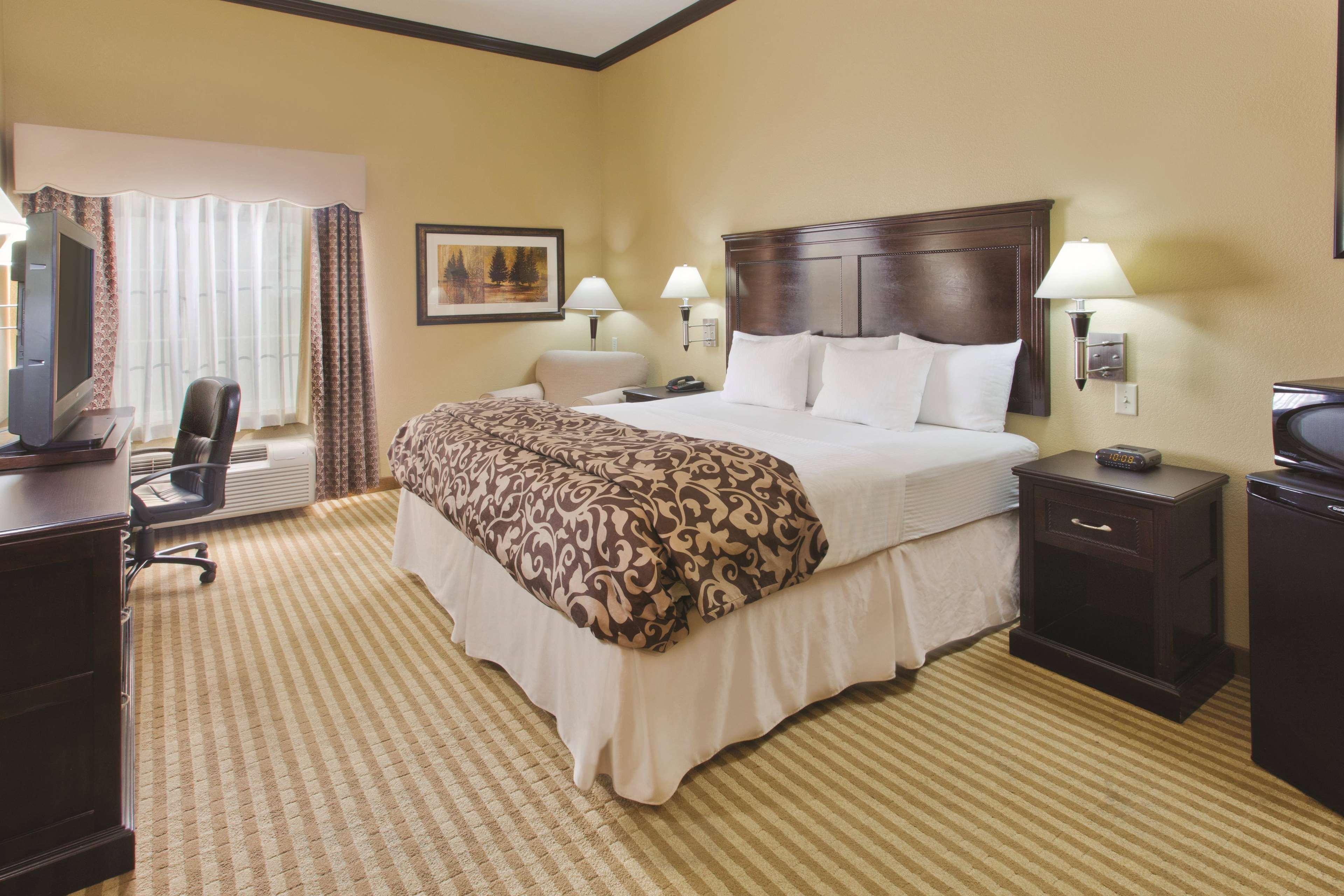 La Quinta Inn And Suites By Wyndham - Шертц Екстер'єр фото